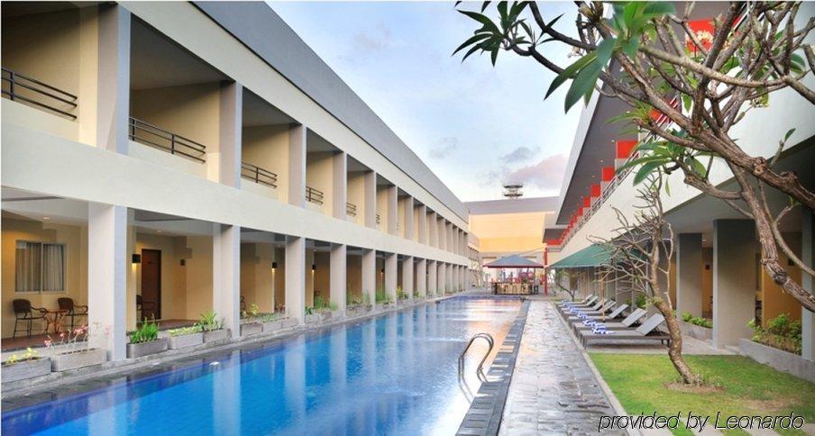 Kuta Station Hotel And Spa Bali Exterior photo
