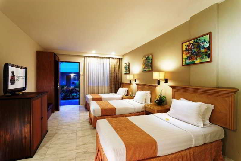 Kuta Station Hotel And Spa Bali Exterior photo