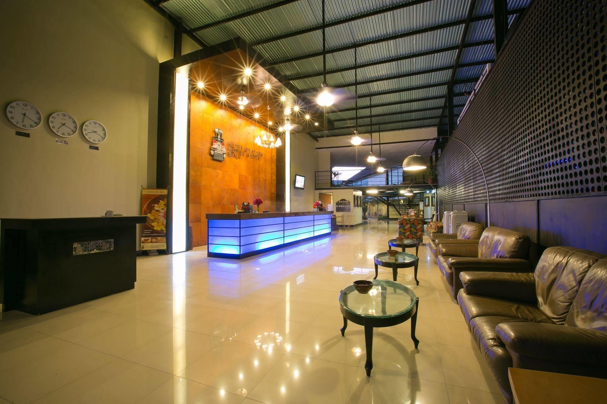 Kuta Station Hotel And Spa Bali Exterior photo
